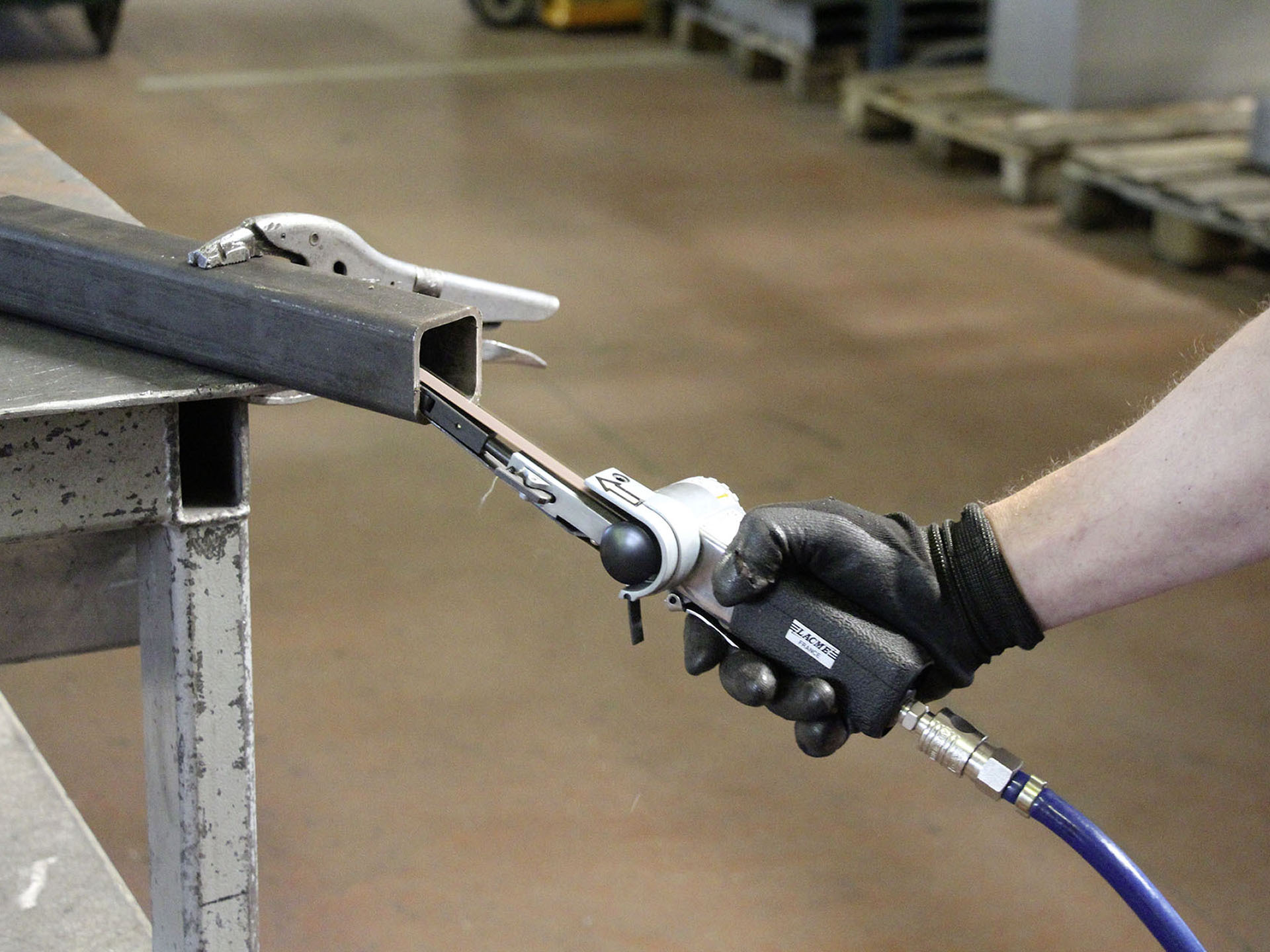 LACME-produits-outillage-rectangle-ponceuse-bande-01